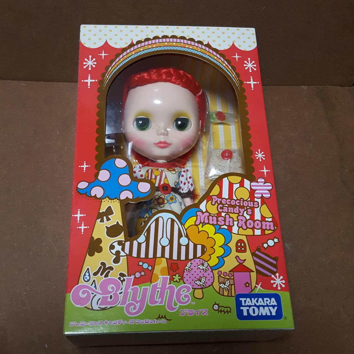 blythe doll in box